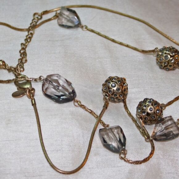 CHICO'S  SPARKLY GOLD ORBS AND LUCITE BEAD ON A GOLD CHAIN - Picture 2 of 3